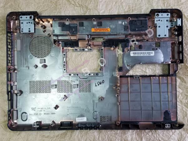 Нижня частина Toshiba Satellite L500